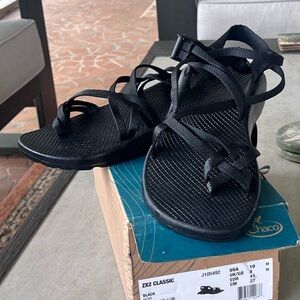 Chaco Black Outdoor Sandals with Adjustable Straps-like new